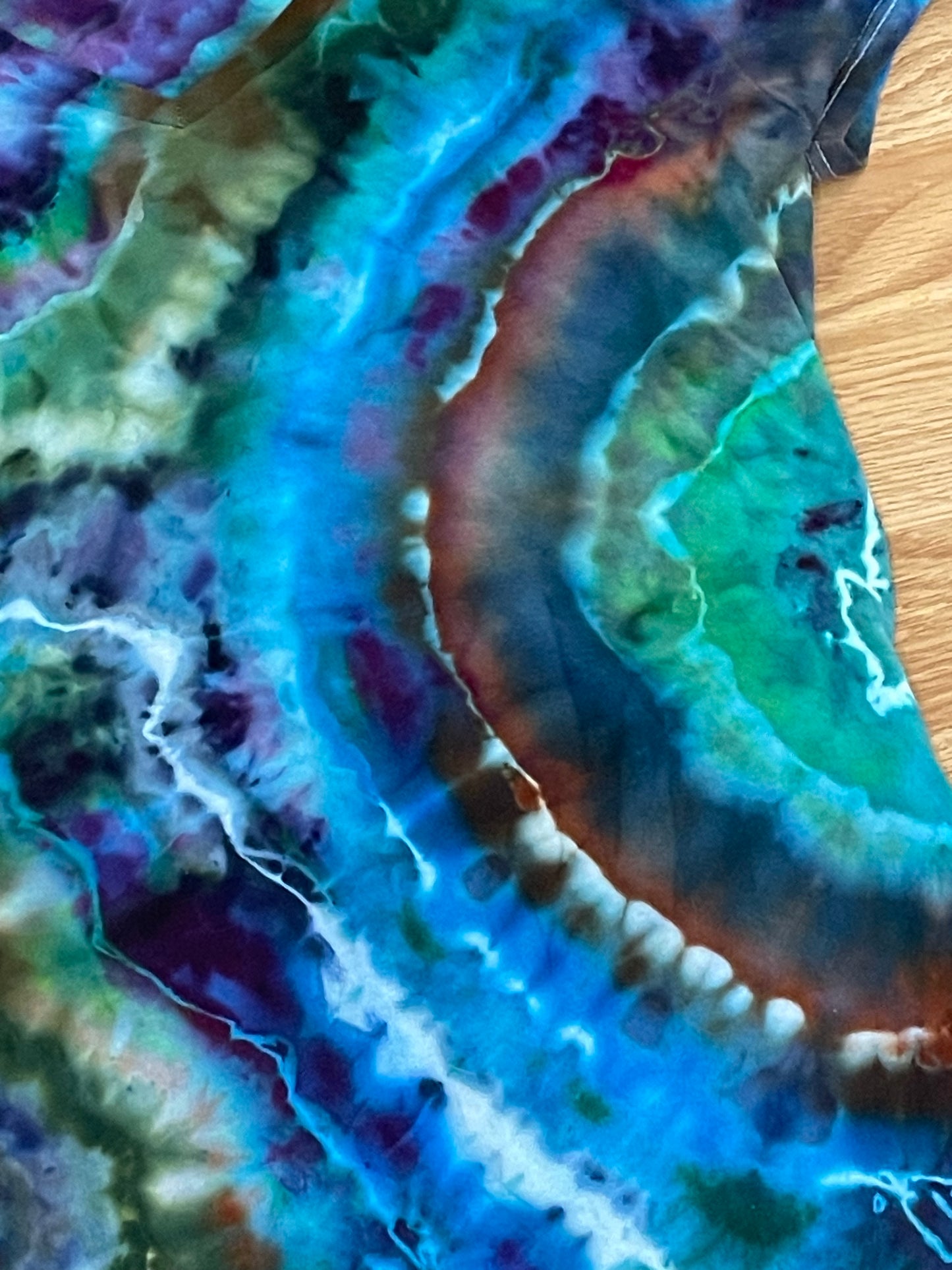 The Waker Tie Dye V-Neck T-shirt | Size Medium | One Of A Kind