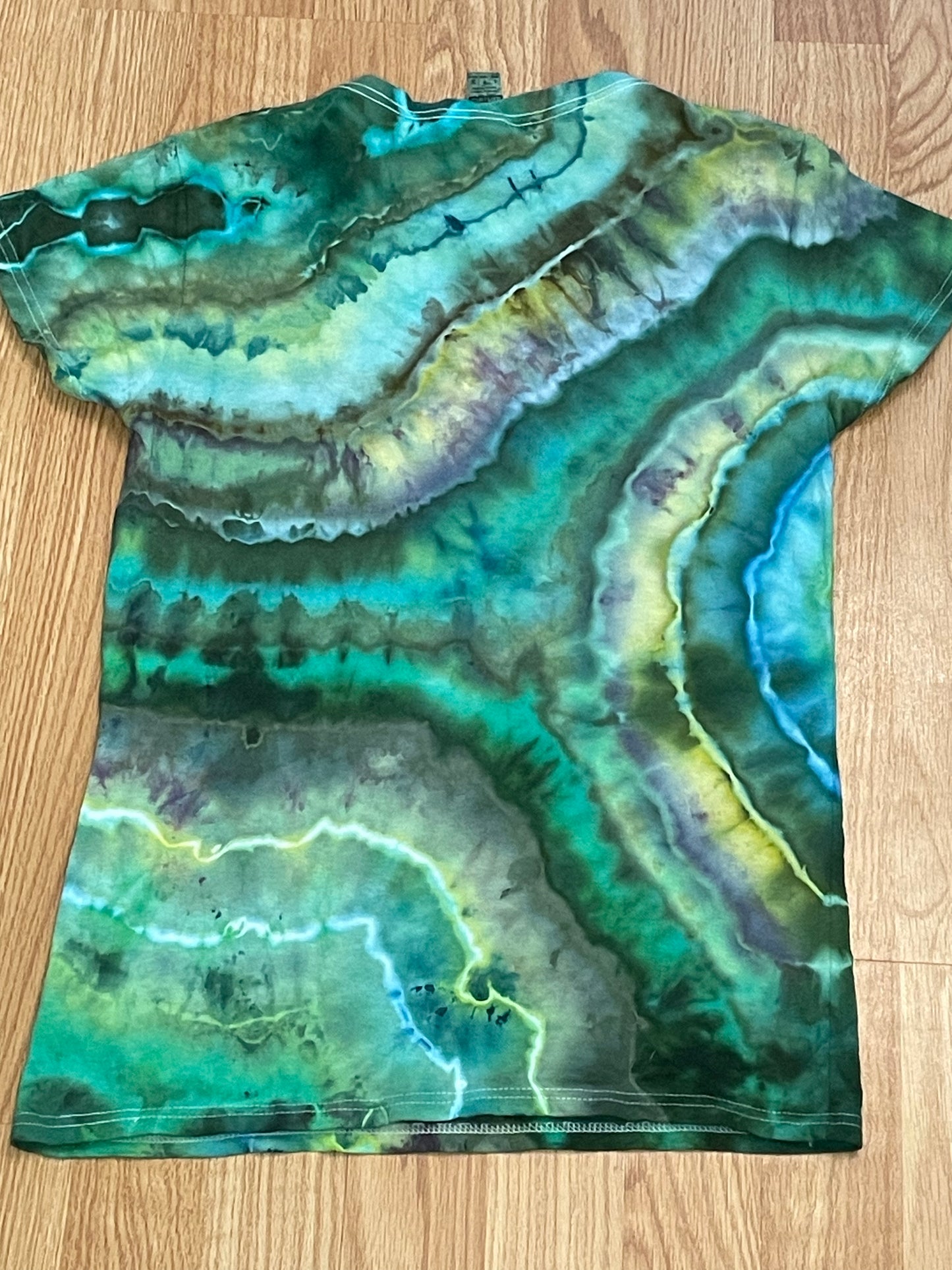 Lowcountry V-Neck Tie Dye T-shirt | Size Small | One Of A Kind