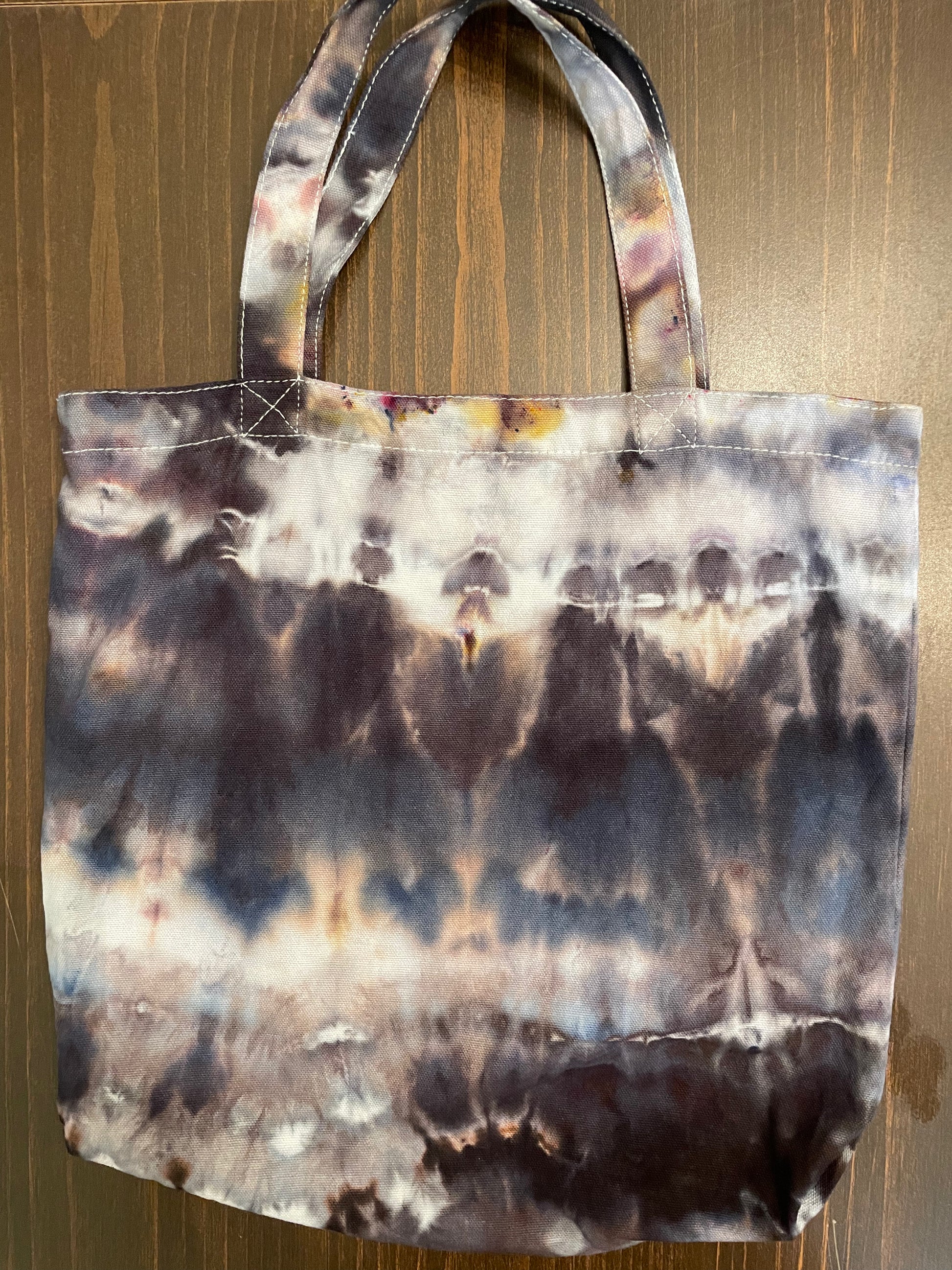 White bags to tie dye hotsell